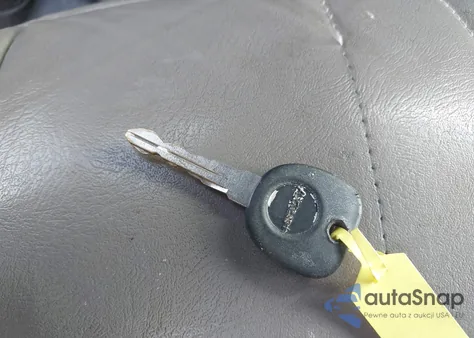 2000 Chevrolet Express from USA, damaged, VIN 1GCFG15W4Y1119278